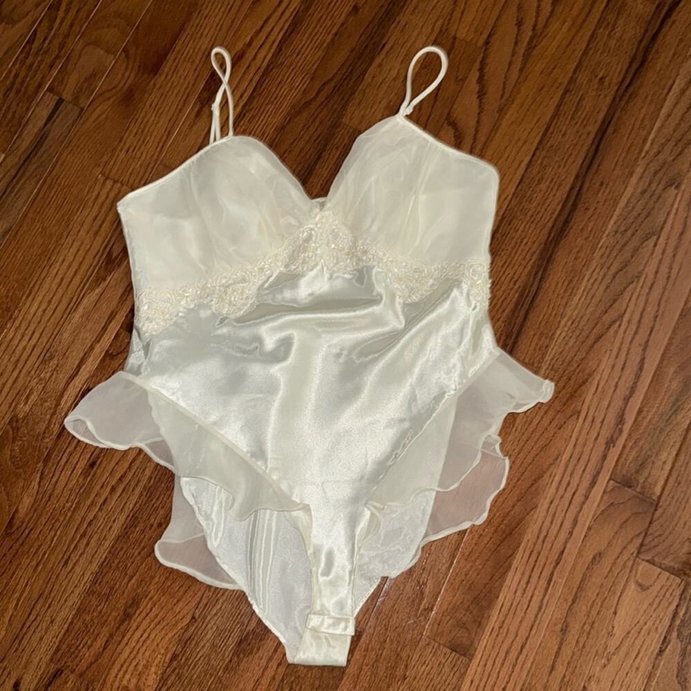Vintage Victoria's Secret Gold Label Satin Chiffon Flutter Bridal Teddy Ivory L - Picture 6 of 7